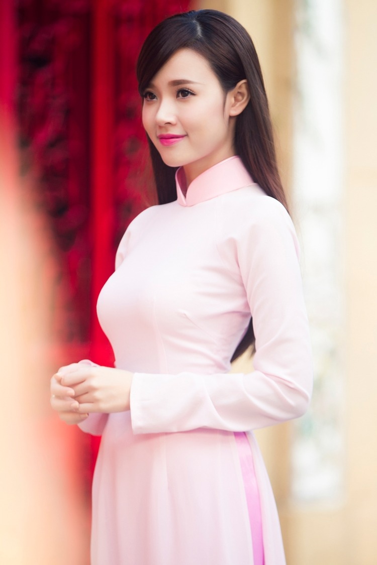 婷婷女王坐脸喂圣水